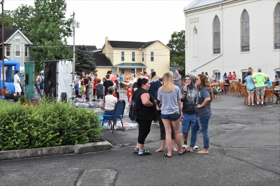 Random picture from 2017 August Block Party